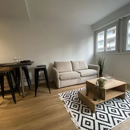 40m² Cosy Neuf Garage Prive / Pasteur Apartment *